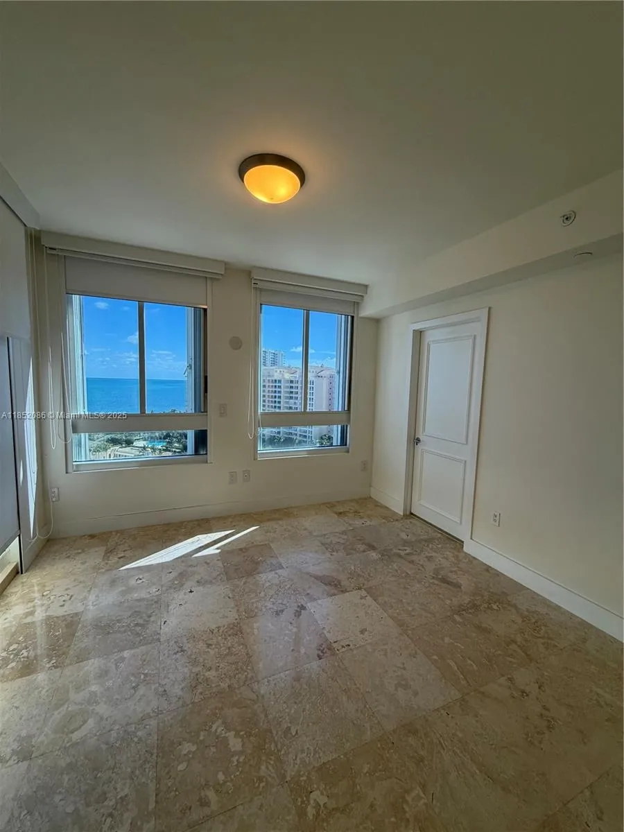 Key Biscayne, Florida 33149, United States, 3 Bedrooms Bedrooms, ,5 BathroomsBathrooms,Residential,Active,185132