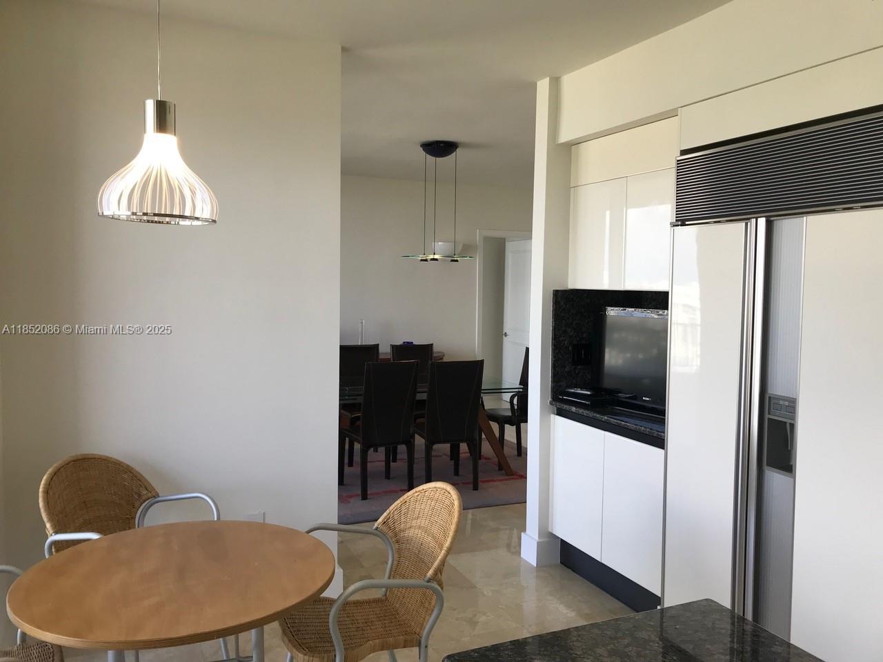 CLUB TOWER THREE CONDO - Residential Lease