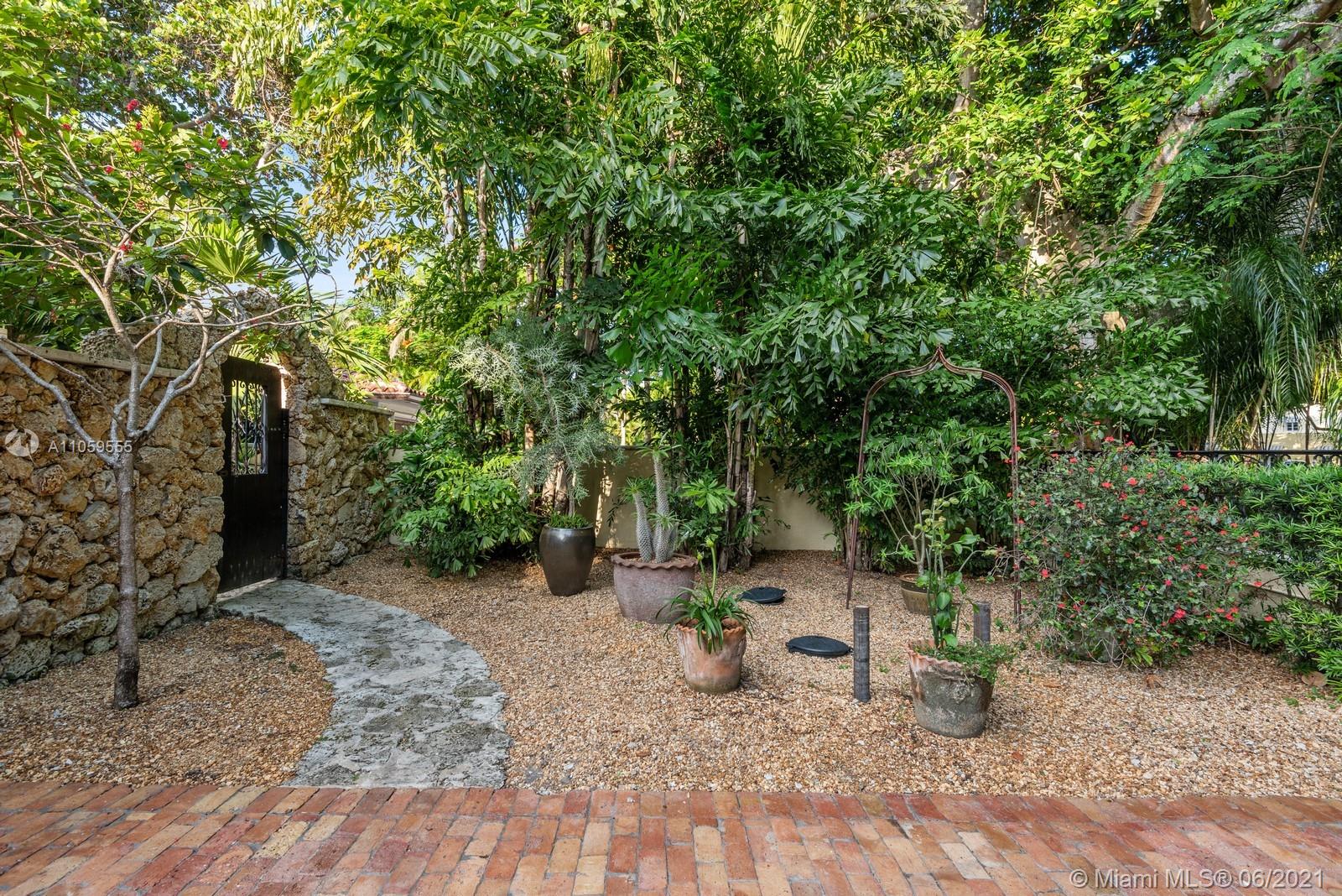 CORAL GABLES SEC A - Residential