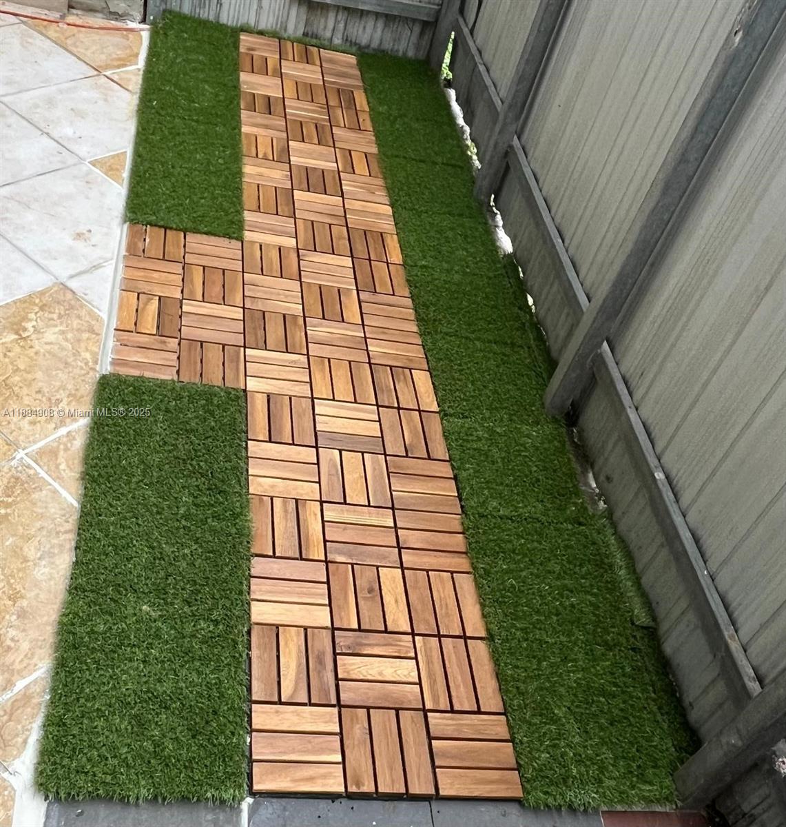 SAMARI LAKE EAST CONDO - Residential Lease