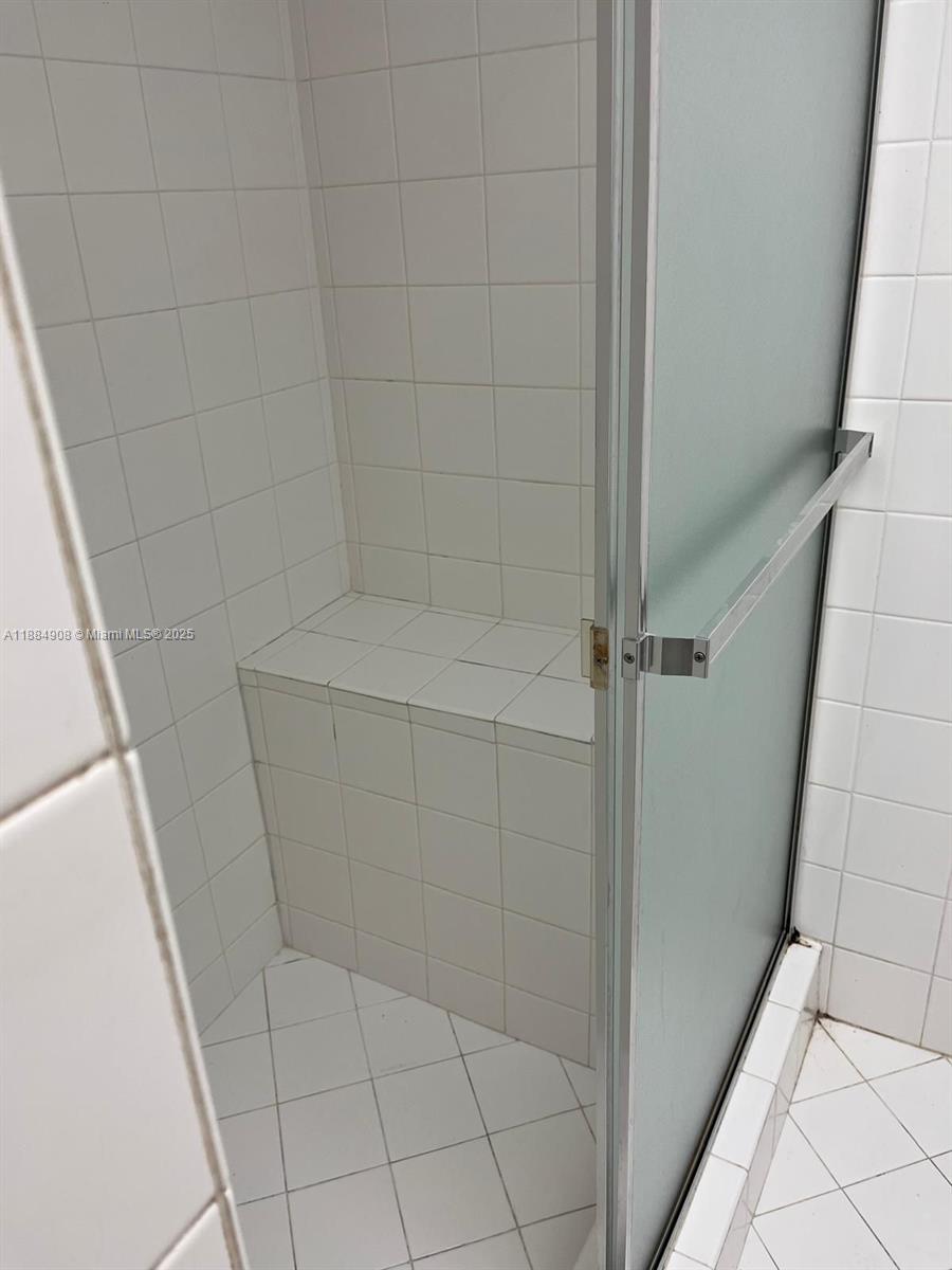 SAMARI LAKE EAST CONDO - Residential Lease