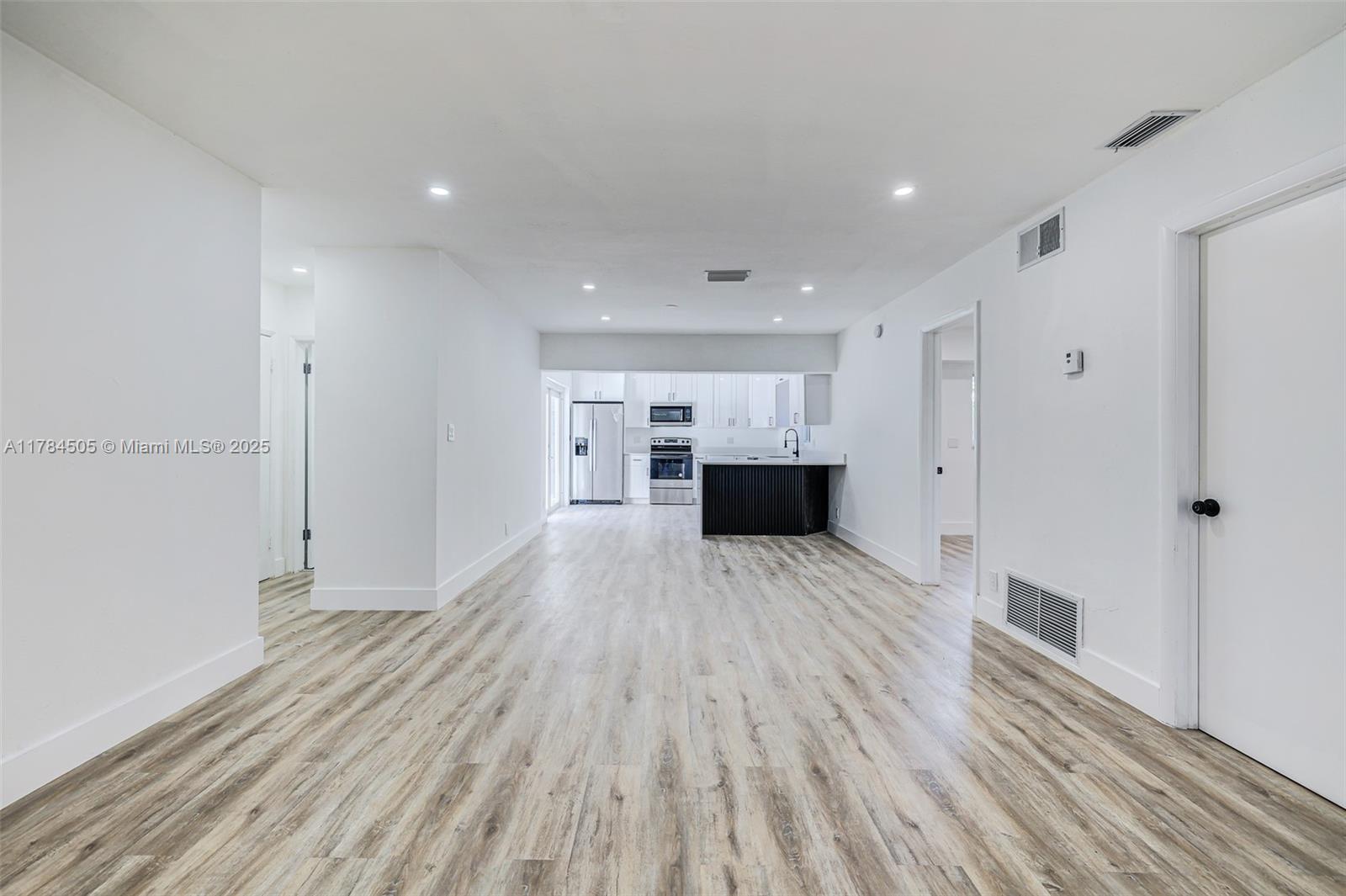 221 SW 28th Ter