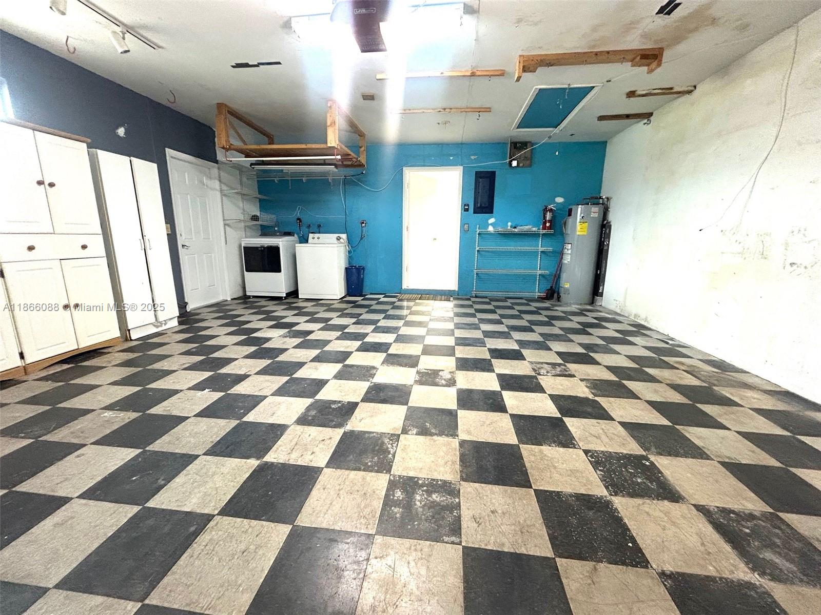 HIGH RIDGE ESTATES ADD - Residential