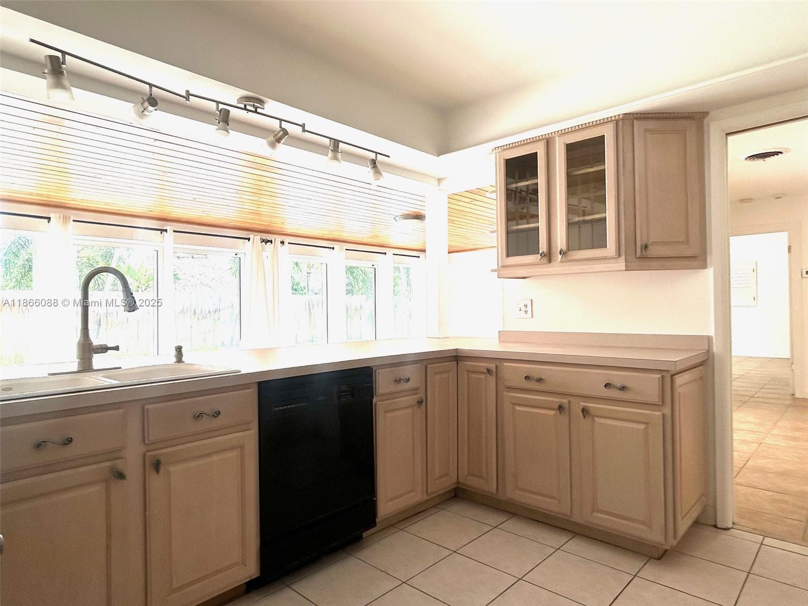 HIGH RIDGE ESTATES ADD - Residential