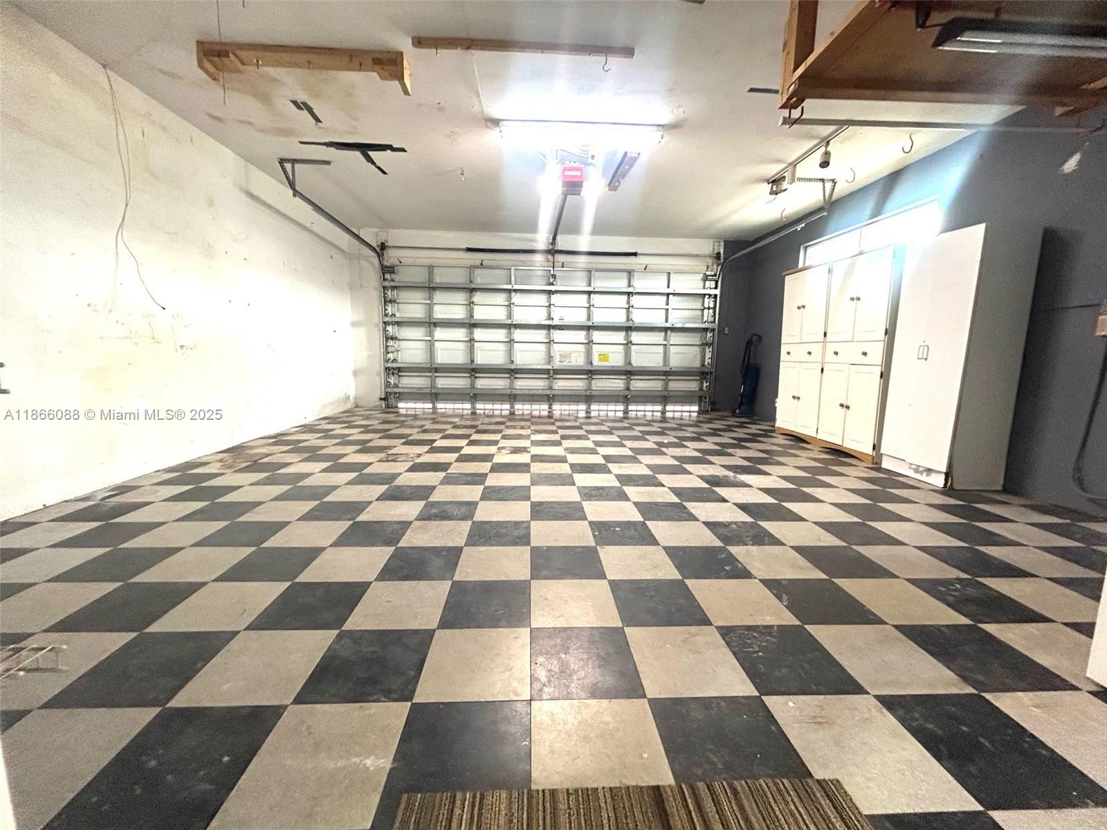 HIGH RIDGE ESTATES ADD - Residential