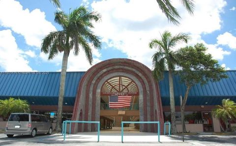 10190 NW 47th St Sunrise FL 33351