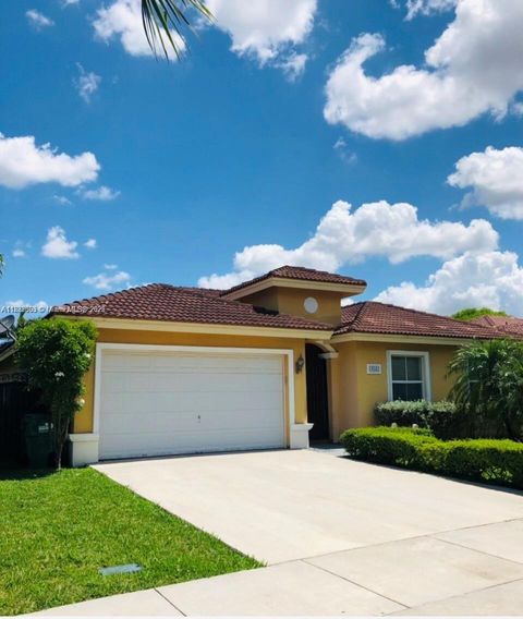 14843 SW 28th Ln 14843 Miami FL 33185