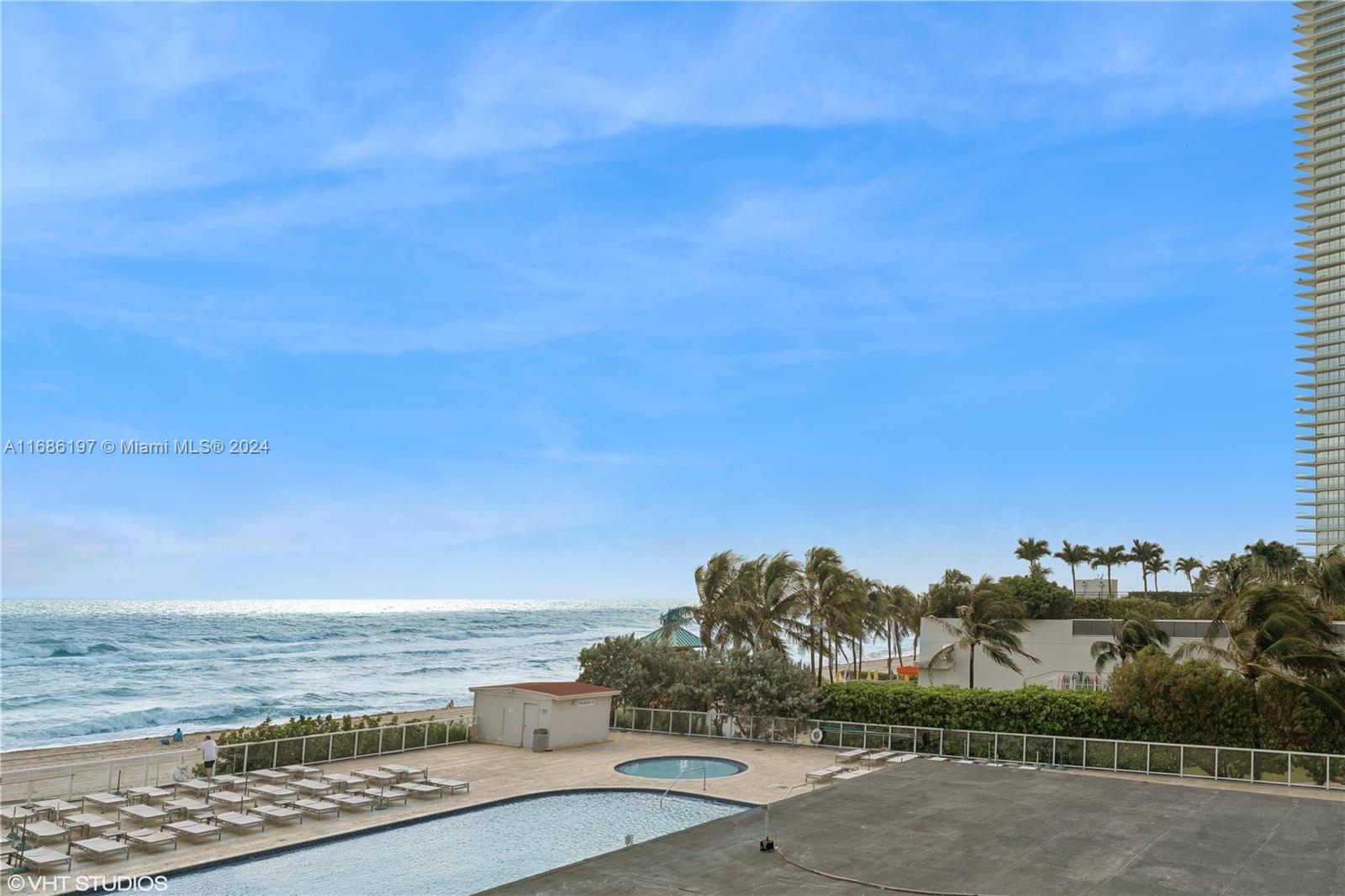 THE AVENTURA BEACH CLUB C - Residential