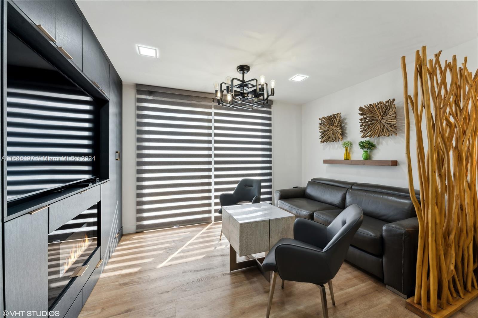 THE AVENTURA BEACH CLUB C - Residential