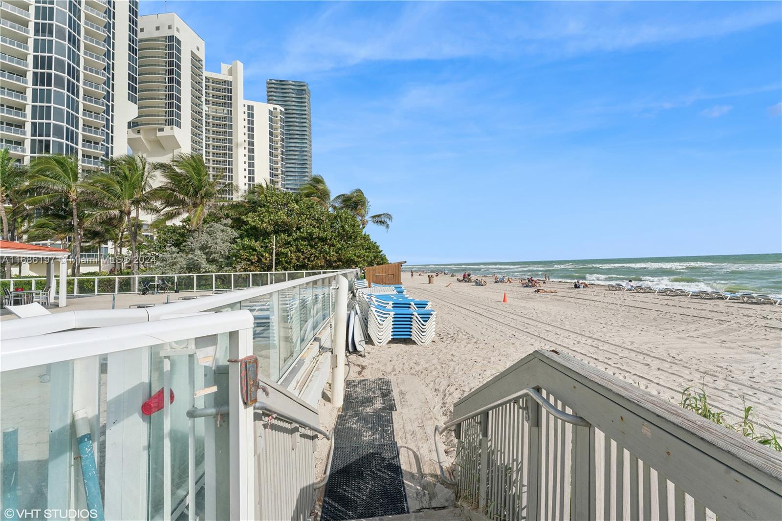 THE AVENTURA BEACH CLUB C - Residential