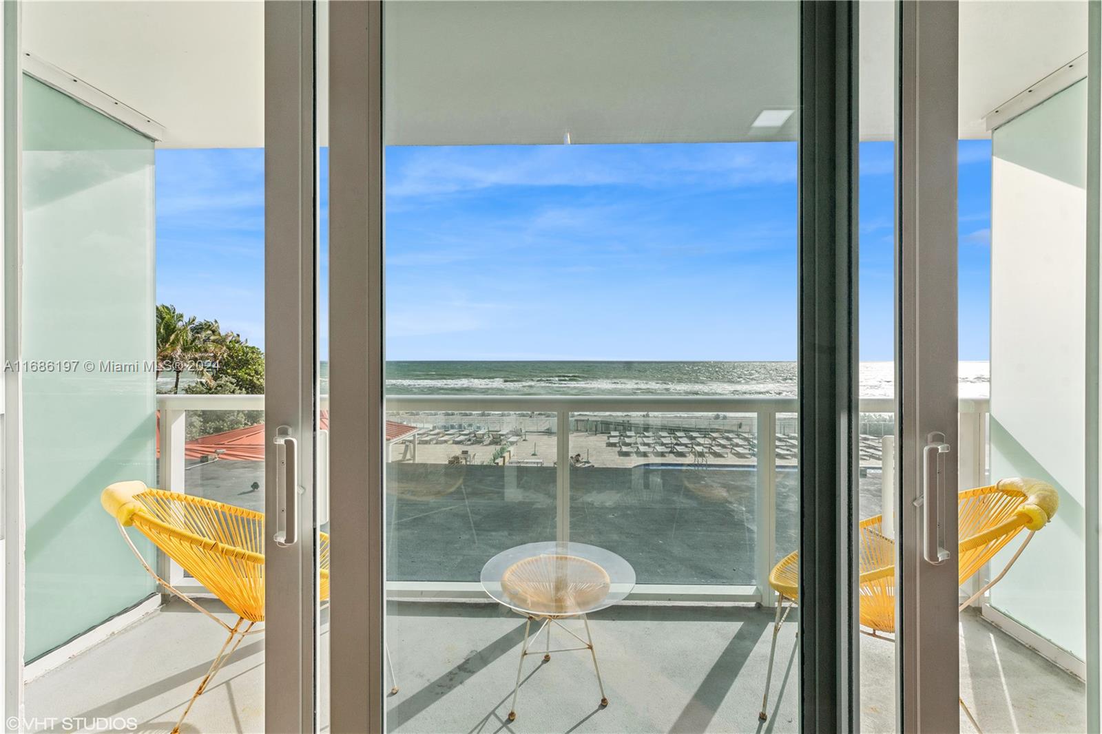 THE AVENTURA BEACH CLUB C - Residential