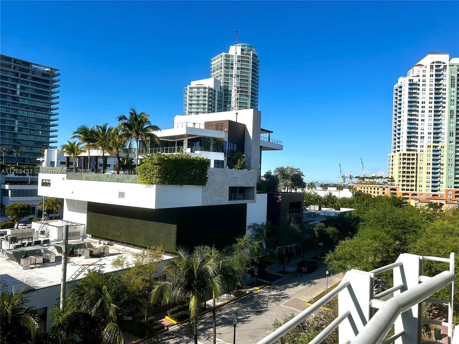 110 Washington Ave 1611