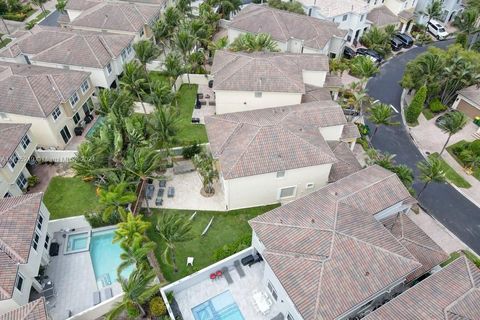 A home in Aventura