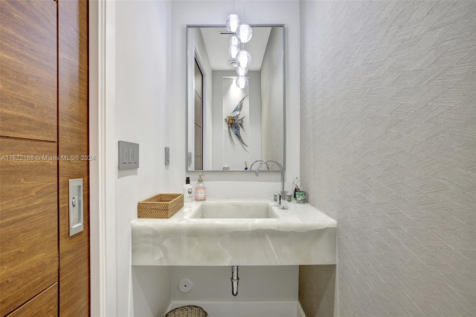 HOLLYWOOD CENTRAL BEACH - Residential Lease