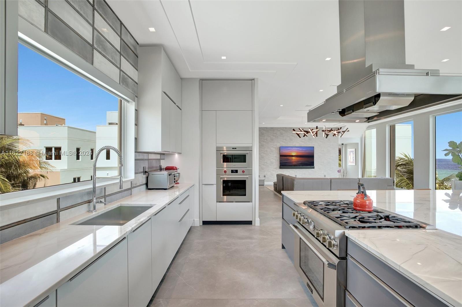 HOLLYWOOD CENTRAL BEACH - Residential Lease