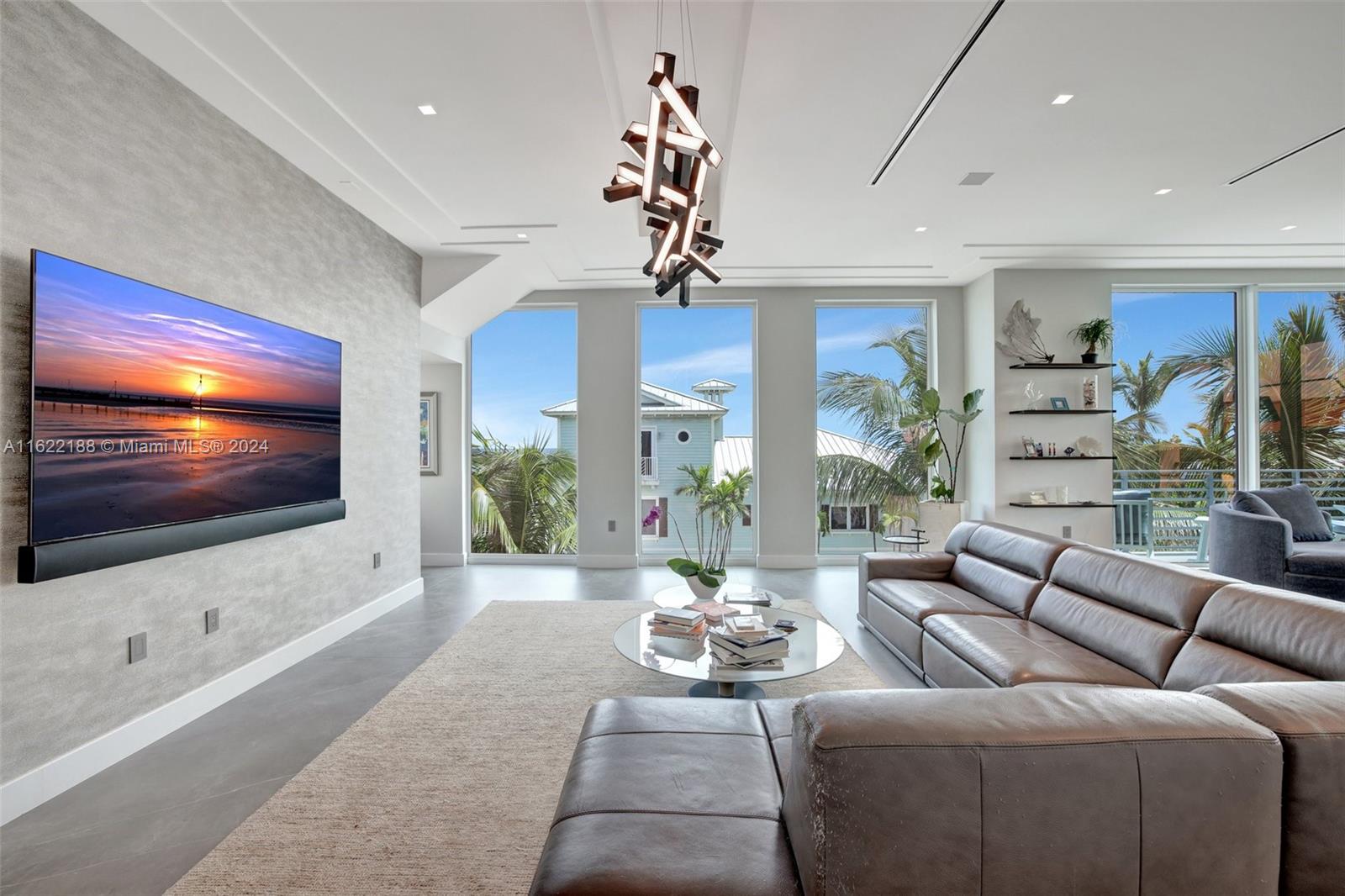 HOLLYWOOD CENTRAL BEACH - Residential Lease