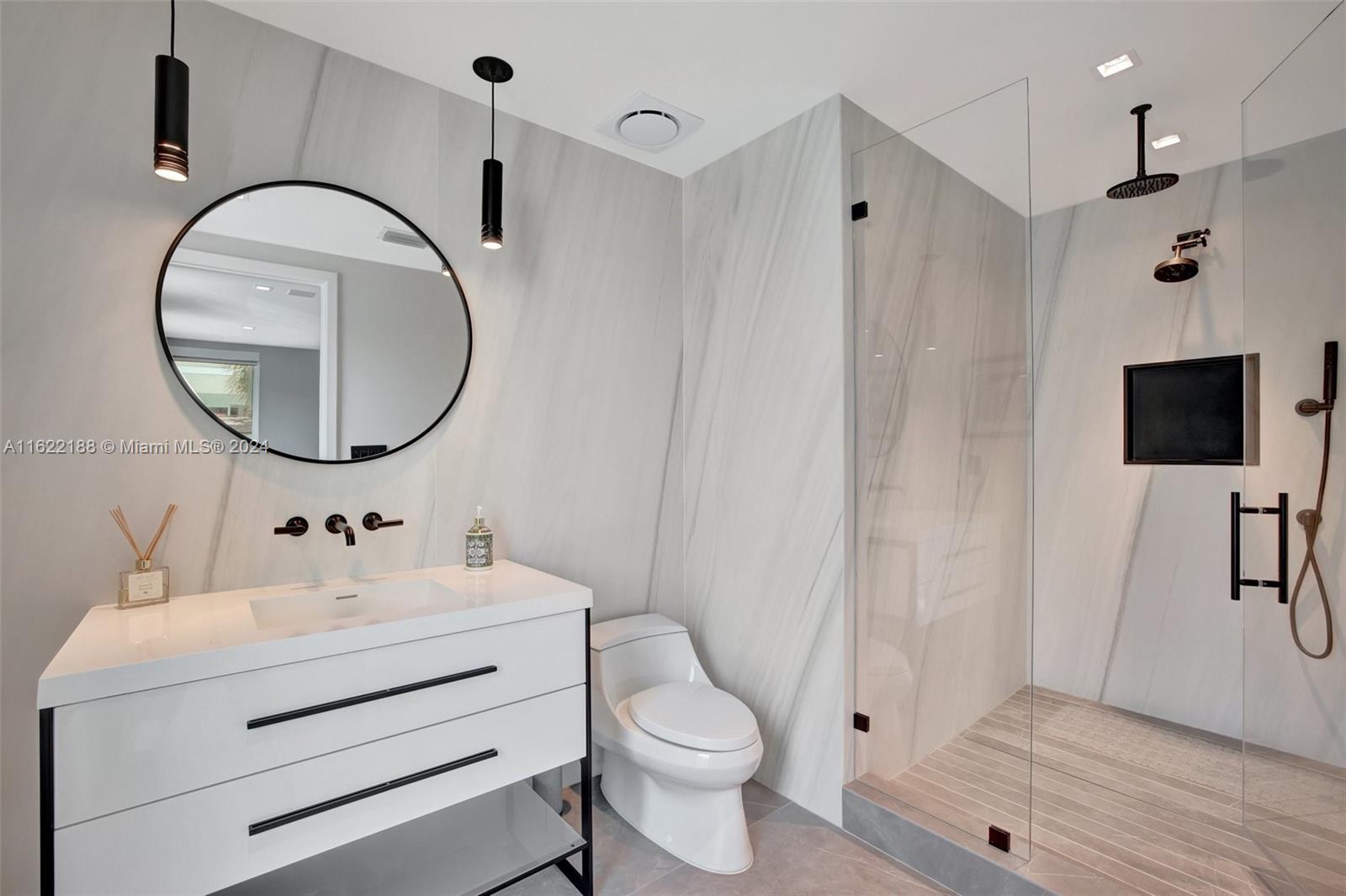 HOLLYWOOD CENTRAL BEACH - Residential Lease