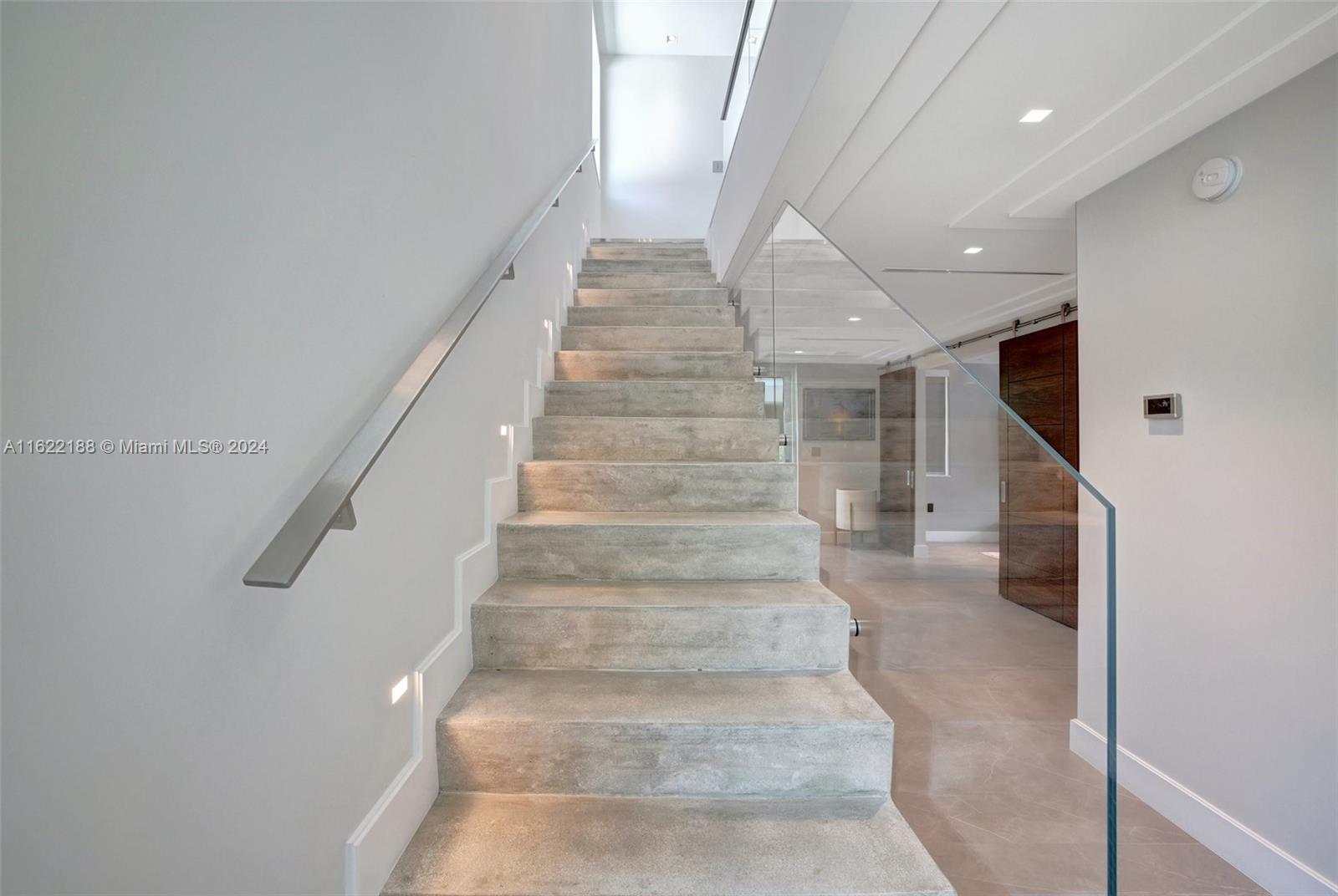 HOLLYWOOD CENTRAL BEACH - Residential Lease