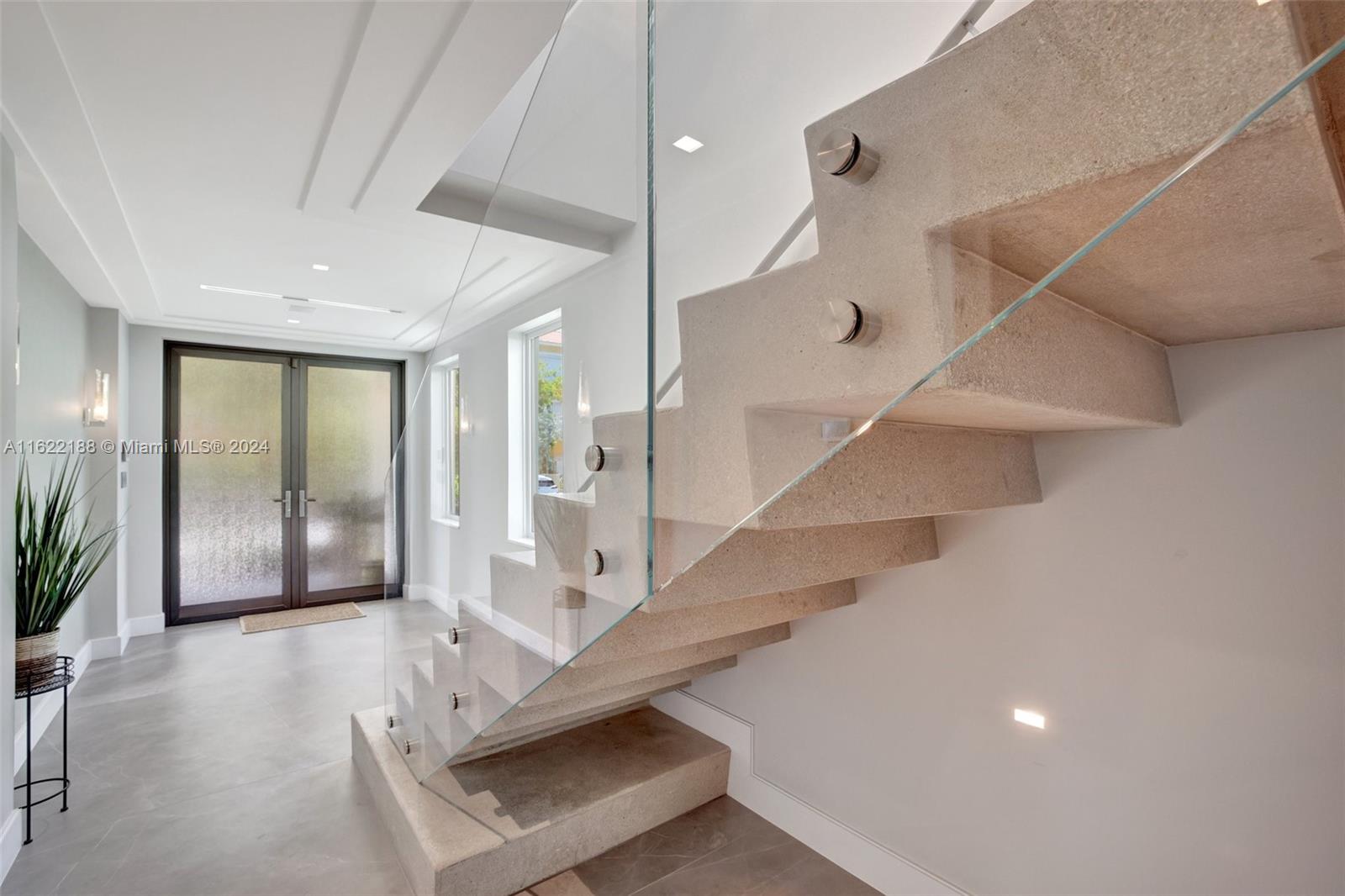 HOLLYWOOD CENTRAL BEACH - Residential Lease
