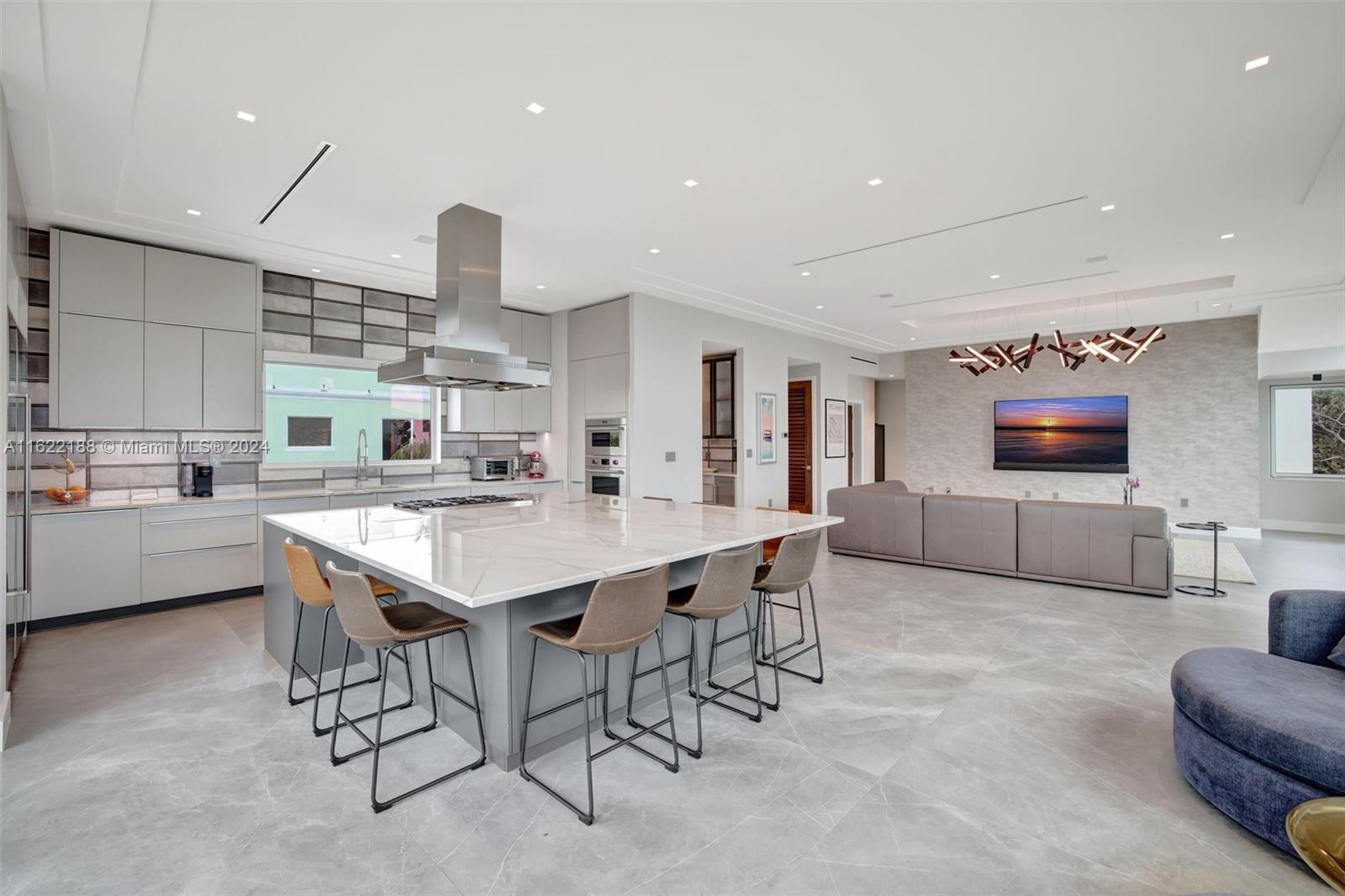 HOLLYWOOD CENTRAL BEACH - Residential Lease
