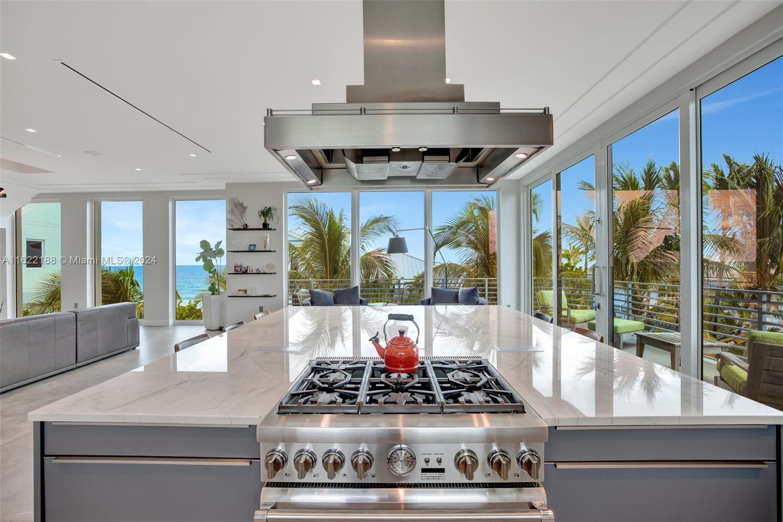 HOLLYWOOD CENTRAL BEACH - Residential Lease