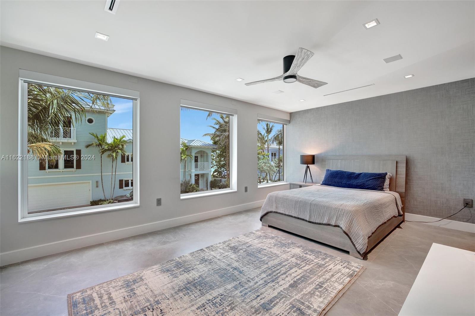 HOLLYWOOD CENTRAL BEACH - Residential Lease