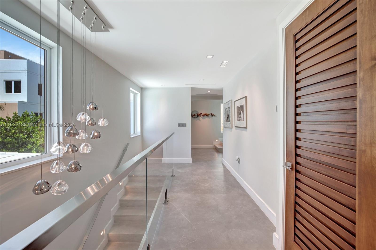 HOLLYWOOD CENTRAL BEACH - Residential Lease