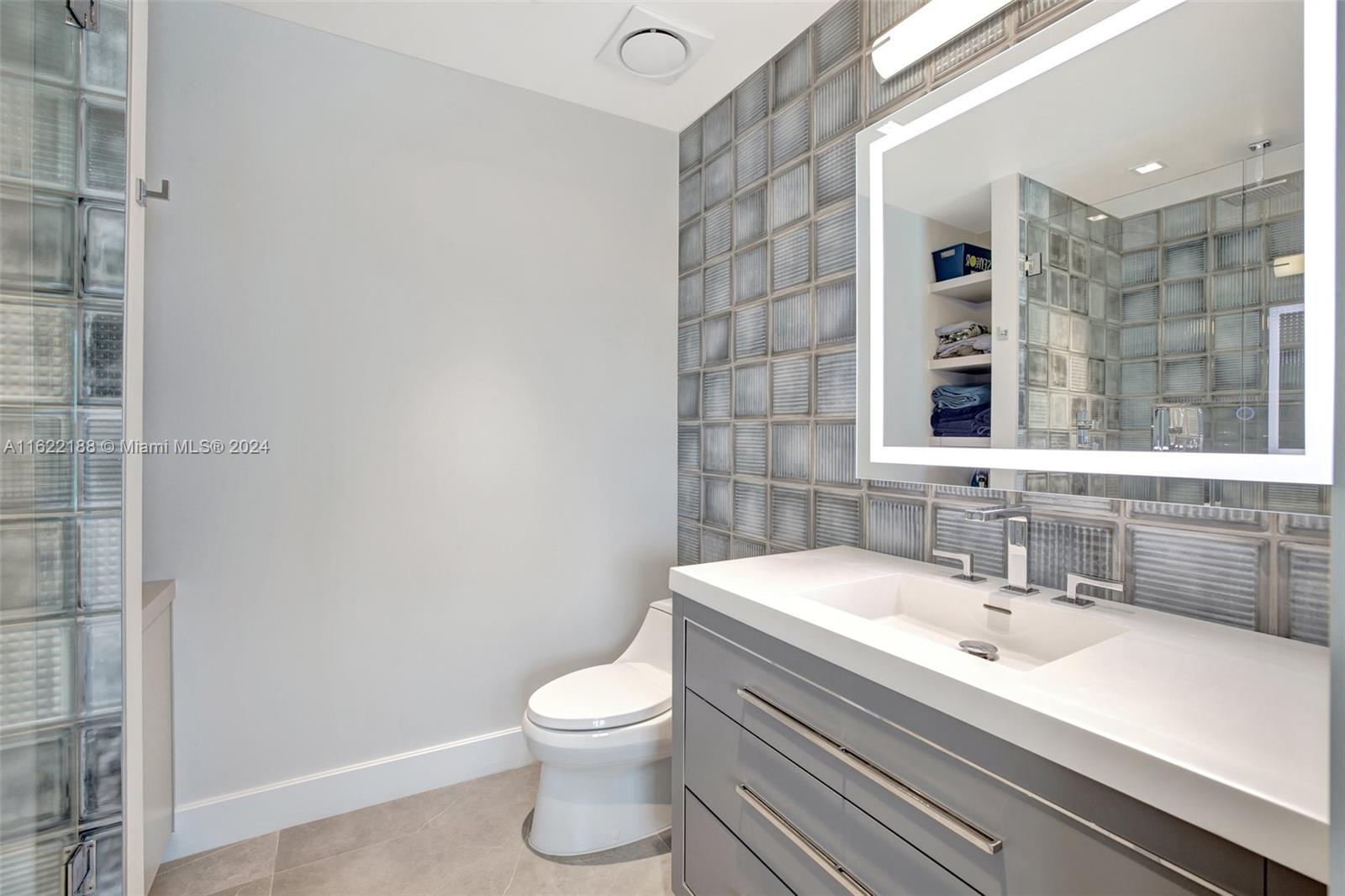 HOLLYWOOD CENTRAL BEACH - Residential Lease