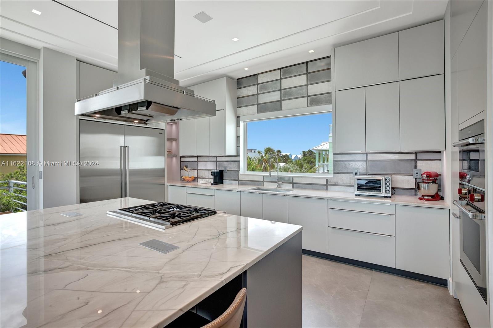 HOLLYWOOD CENTRAL BEACH - Residential Lease