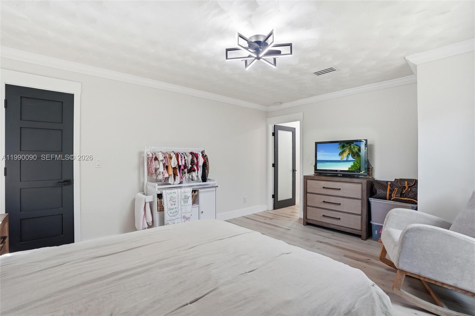 SEMINOLE ESTATES - Residential