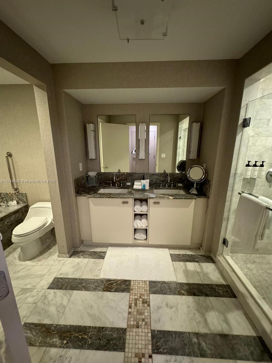 FLB CONDOMINIUM HOTEL - Residential