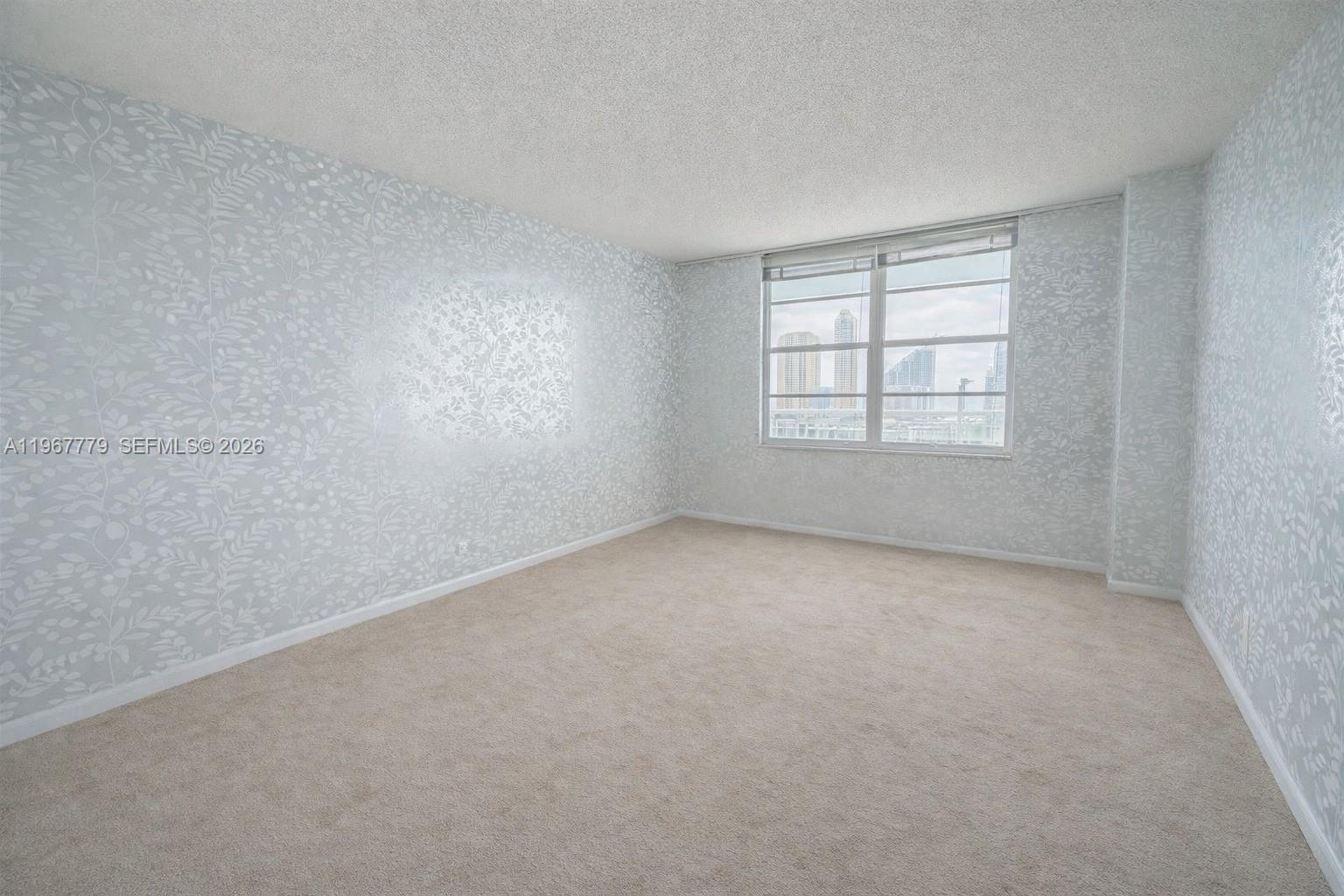 WINSTON TOWERS 500 CONDO - Residential