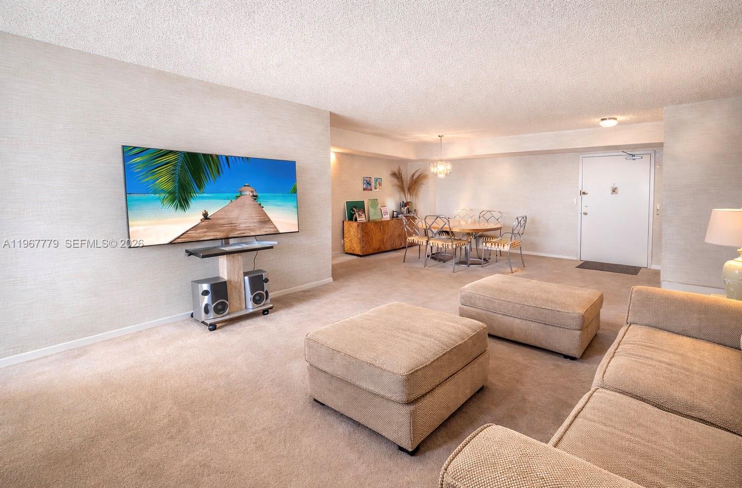 WINSTON TOWERS 500 CONDO - Residential