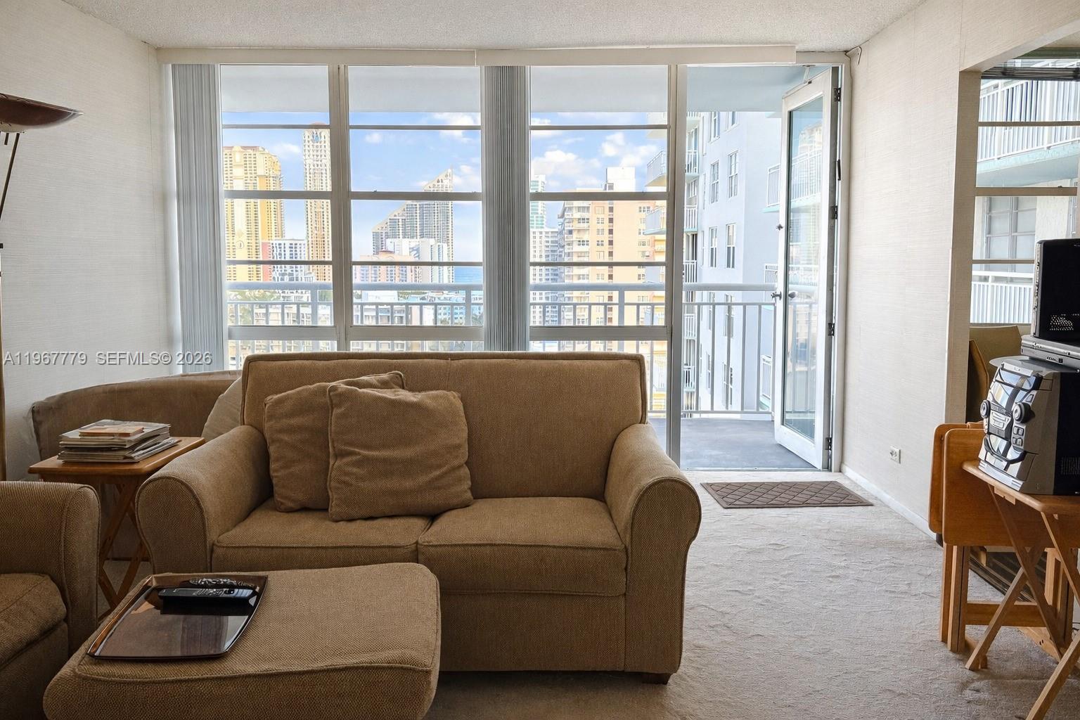 WINSTON TOWERS 500 CONDO - Residential