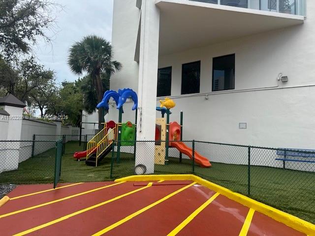 MARINA TOWER CONDO - Residential Lease