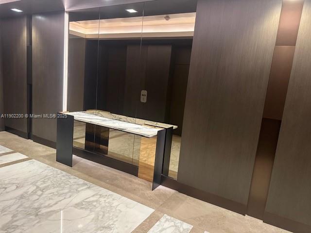 MARINA TOWER CONDO - Residential Lease