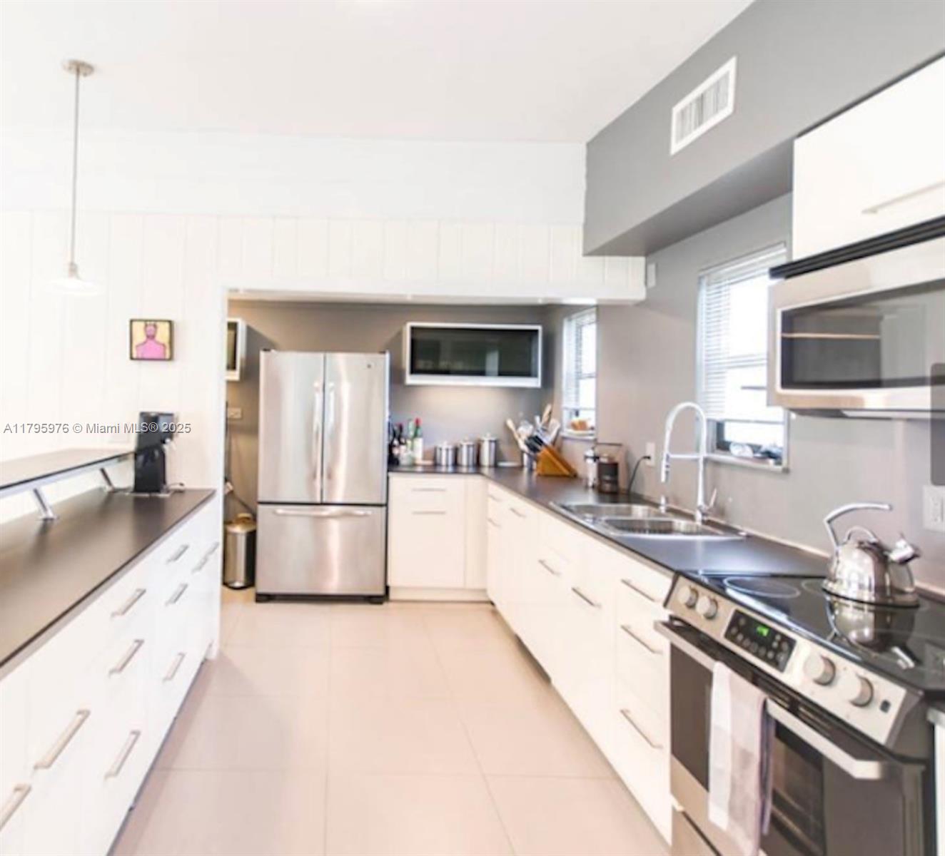 12805 NE 11th Ct 0101