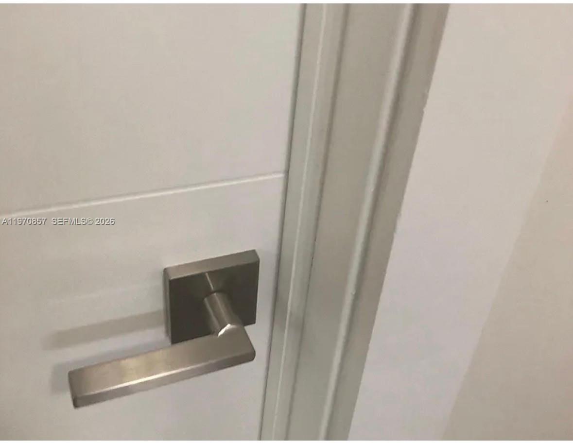 N MIAMI ESTATES - Residential Income