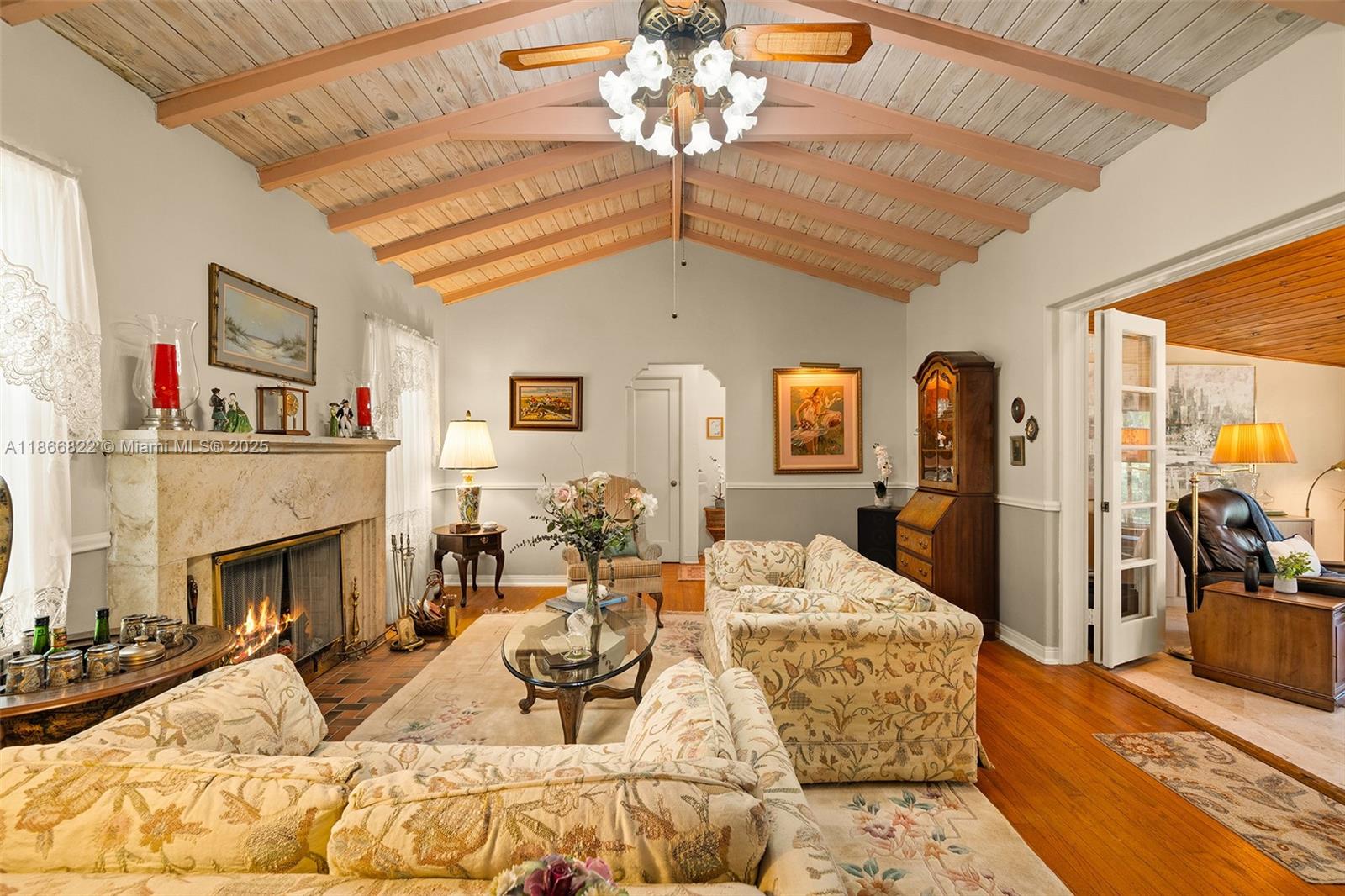 BAYSHORE PLAZA UNIT NO 2 - Residential