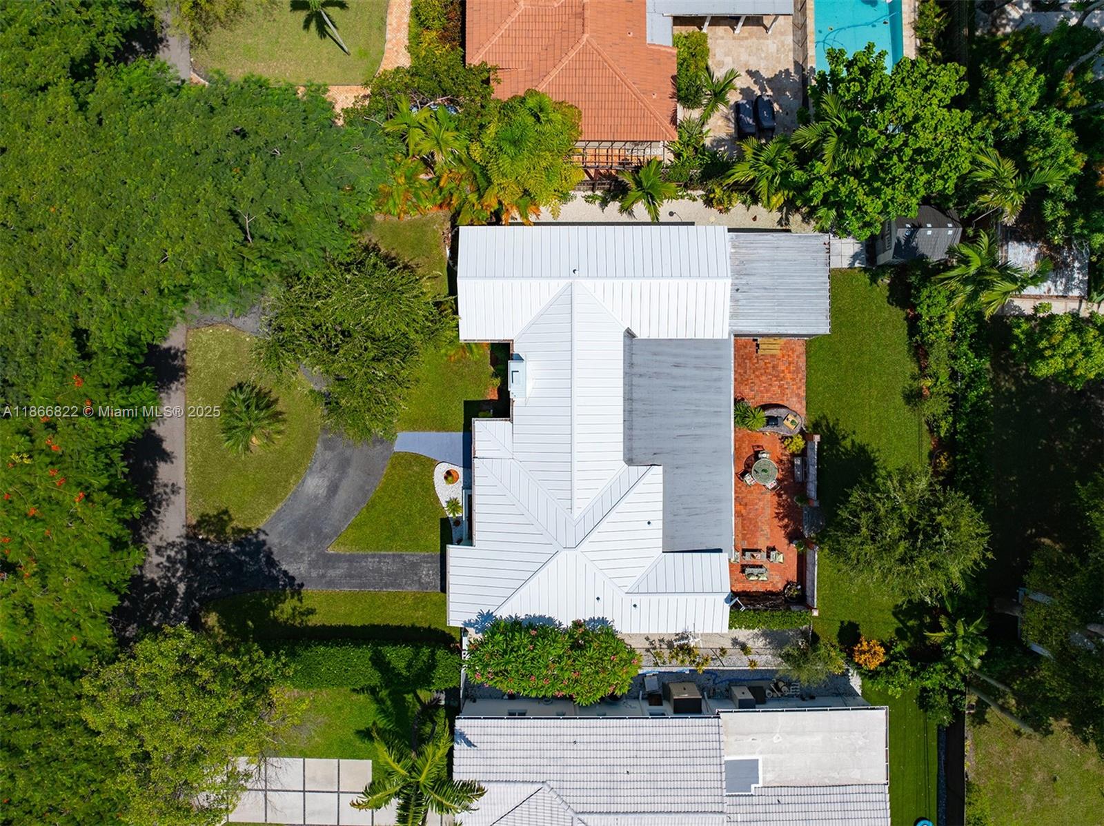 BAYSHORE PLAZA UNIT NO 2 - Residential