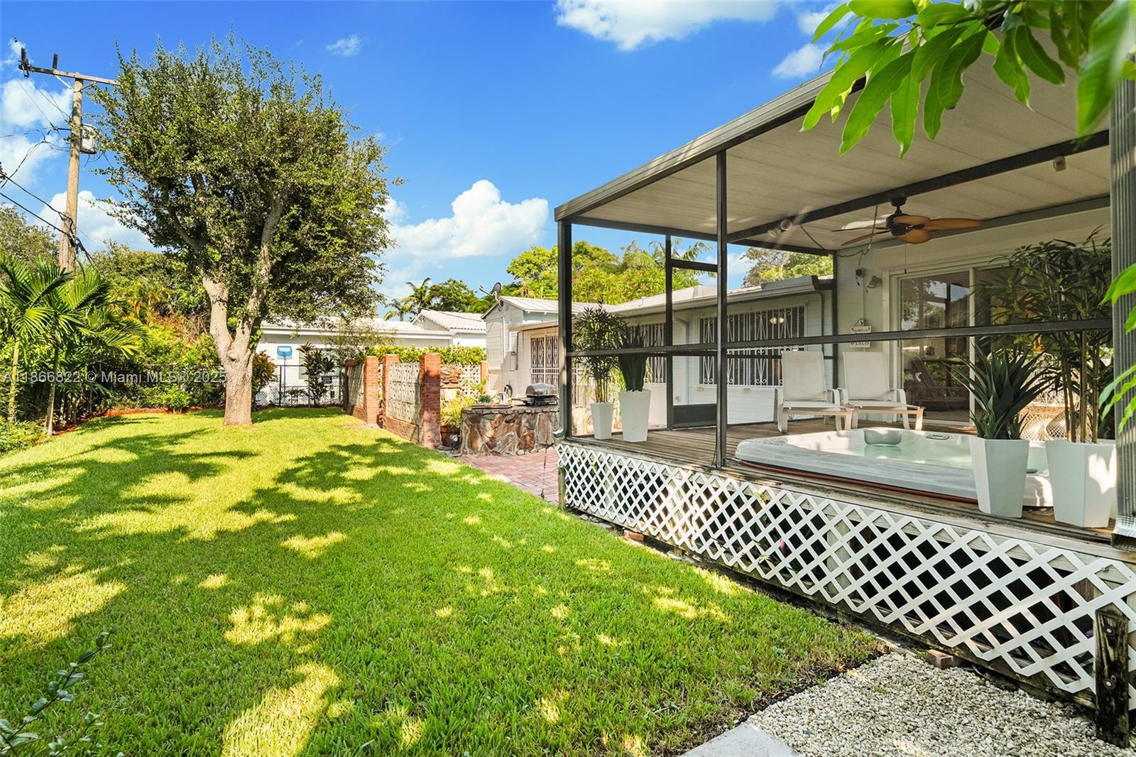 BAYSHORE PLAZA UNIT NO 2 - Residential