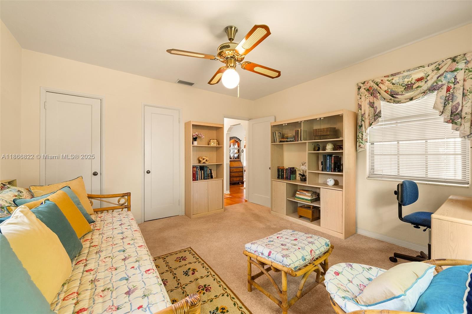 BAYSHORE PLAZA UNIT NO 2 - Residential