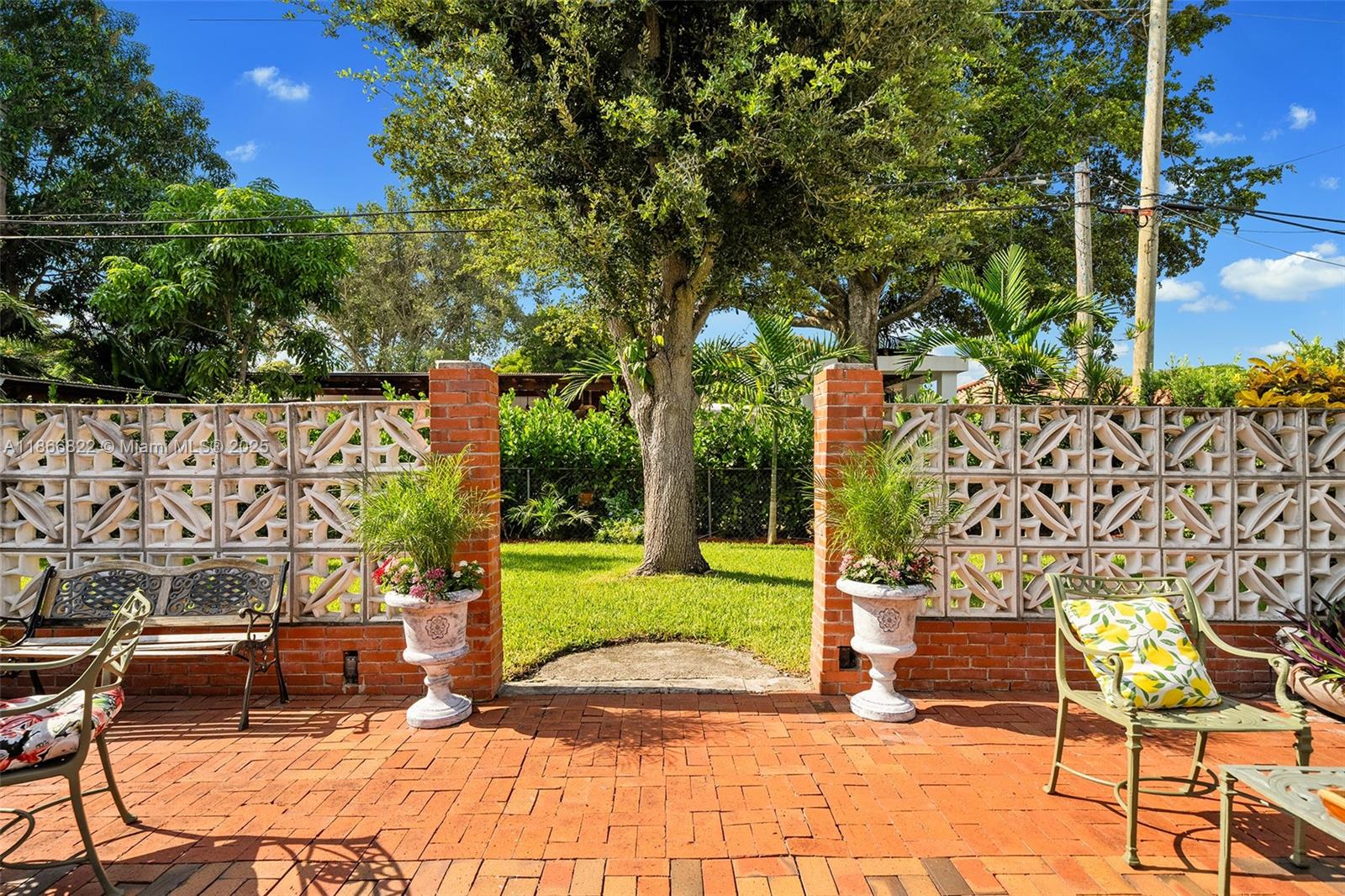 BAYSHORE PLAZA UNIT NO 2 - Residential