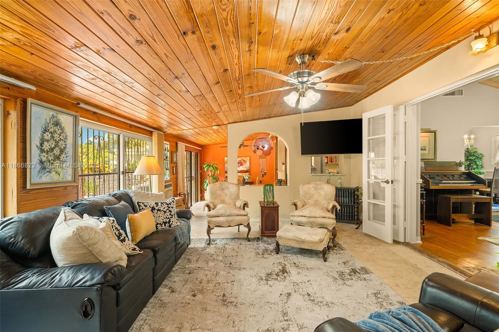 BAYSHORE PLAZA UNIT NO 2 - Residential