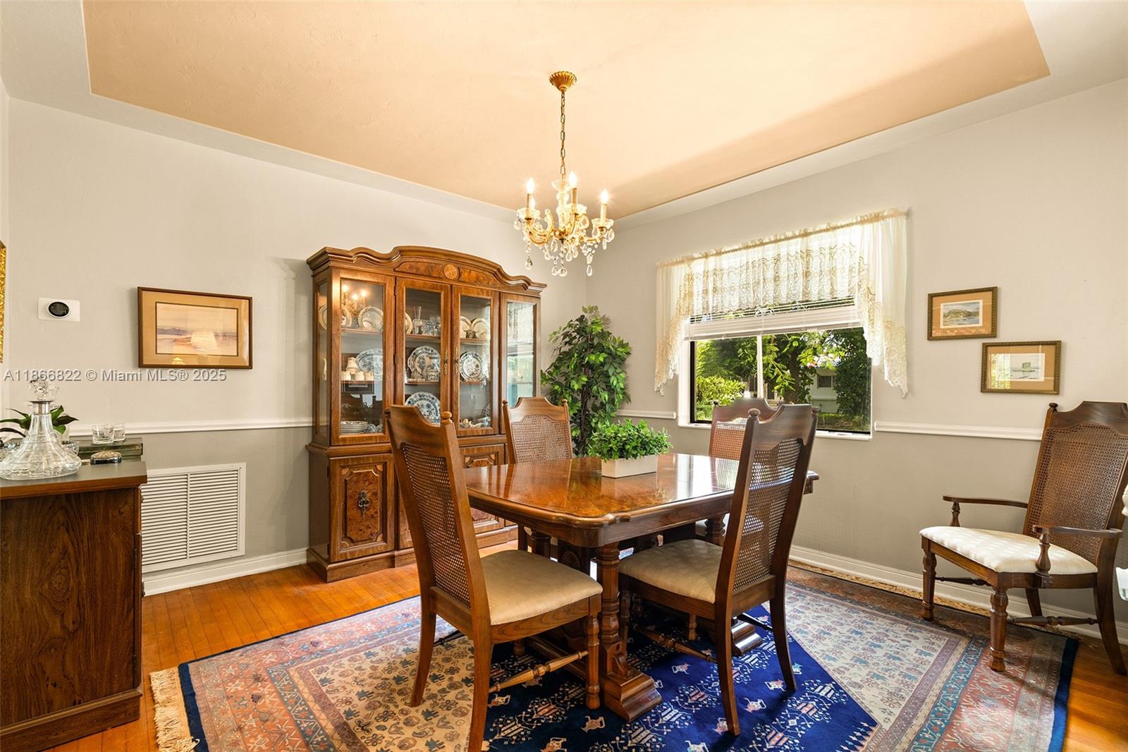 BAYSHORE PLAZA UNIT NO 2 - Residential