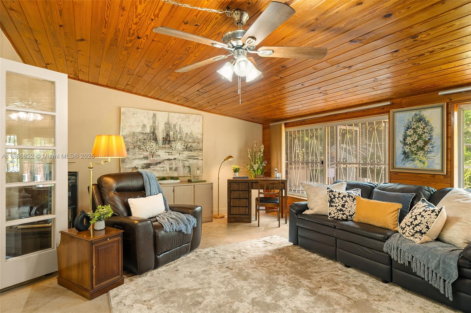 BAYSHORE PLAZA UNIT NO 2 - Residential