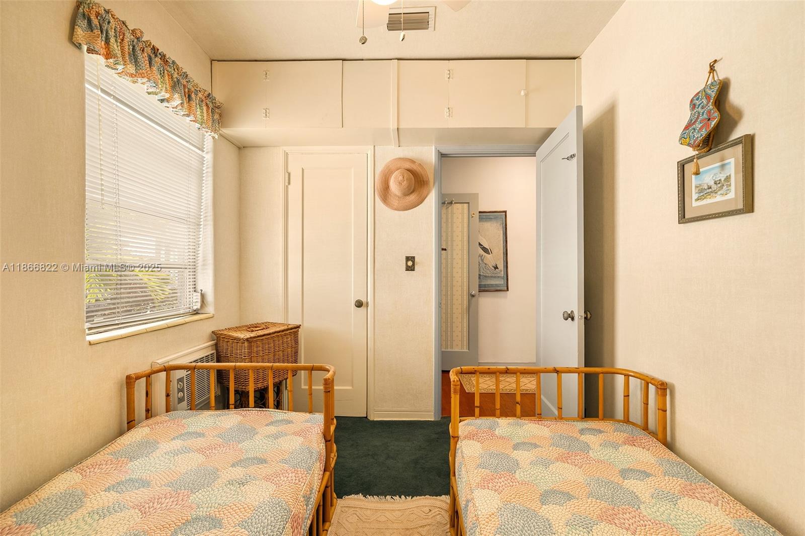 BAYSHORE PLAZA UNIT NO 2 - Residential