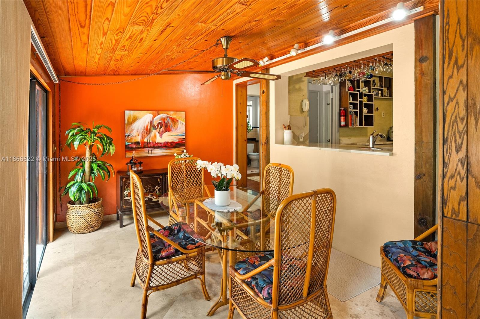 BAYSHORE PLAZA UNIT NO 2 - Residential