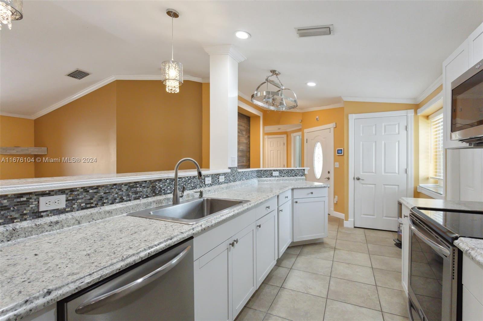 LE CHALET IV-B - Residential Lease