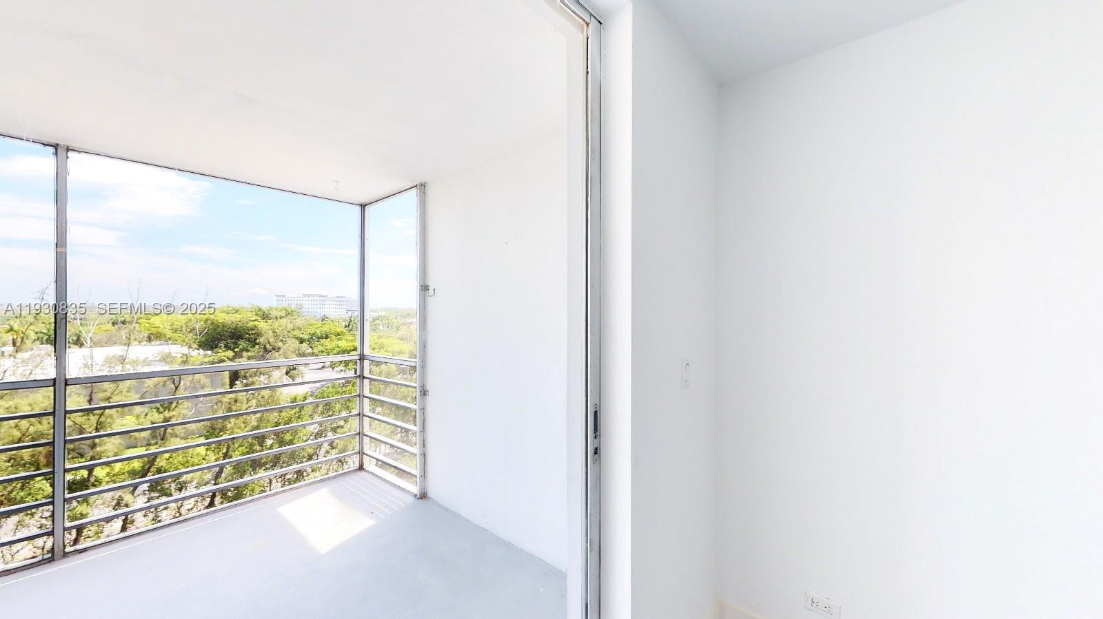 EASTERN SHORES WHITE HOUS - Residential Lease